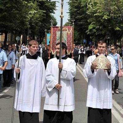 14 iunie 2009: Iaşi (ERC): Procesiunea în sărbătoarea Trupul şi Sângele Domnului