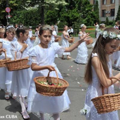 14 iunie 2009: Iaşi (ERC): Procesiunea în sărbătoarea Trupul şi Sângele Domnului