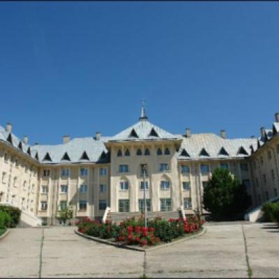 14-19 iunie 2009: Gioseni: Exerciţii spirituale pentru surori din Institutul Diecezan "Slujitoarele lui Cristos, Marele Preot"