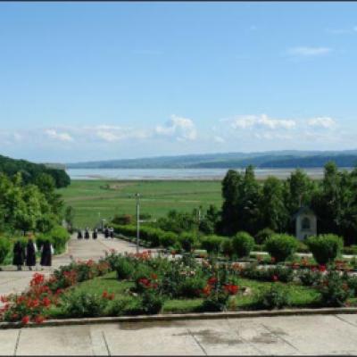 14-19 iunie 2009: Gioseni: Exerciţii spirituale pentru surori din Institutul Diecezan "Slujitoarele lui Cristos, Marele Preot"