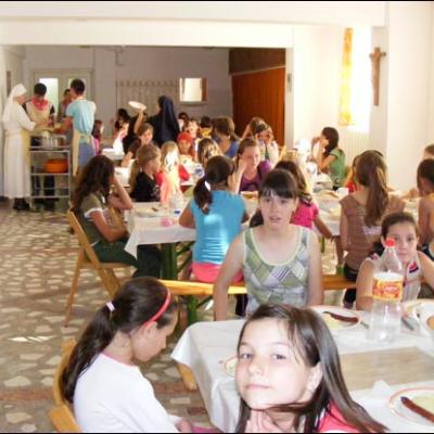 22-27 iunie 2009: Gioseni: Campusul copiilor din Parohia Bacău Centru