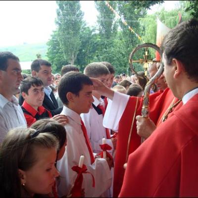 28 iunie 2009: Administrarea Mirului în Parohia Valea Seacă