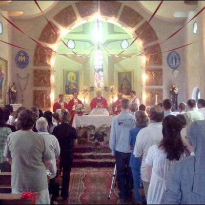 4 iulie 2009: Administrarea Mirului în Parohiile Vaslui şi Bârlad
