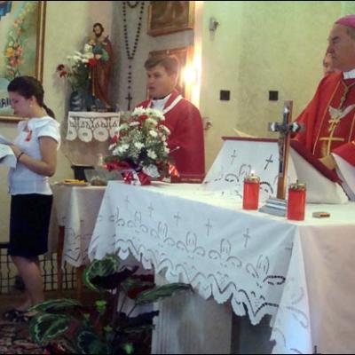 4 iulie 2009: Administrarea Mirului în Parohiile Vaslui şi Bârlad