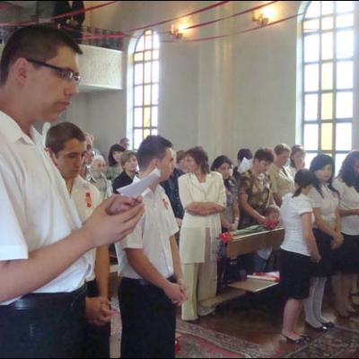 4 iulie 2009: Administrarea Mirului în Parohiile Vaslui şi Bârlad