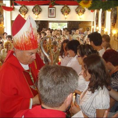 4 iulie 2009: Administrarea Mirului în Parohiile Vaslui şi Bârlad