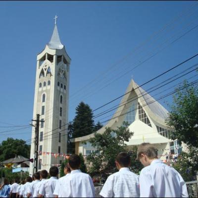 5 iulie 2009: Administrarea Mirului în Parohia Lespezi