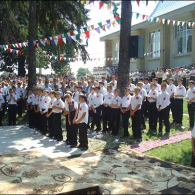 5 iulie 2009: Administrarea Mirului în Parohia Lespezi