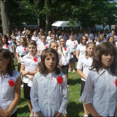 5 iulie 2009: Administrarea Mirului în Parohia Lespezi
