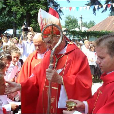 5 iulie 2009: Administrarea Mirului în Parohia Lespezi