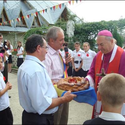 11 iulie 2009: Administrarea Mirului în Parohia Lilieci