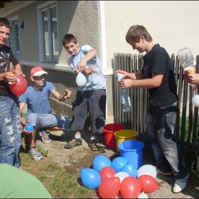 9-12 iulie 2009: Poiana Negri: Campus "O vară împreună"