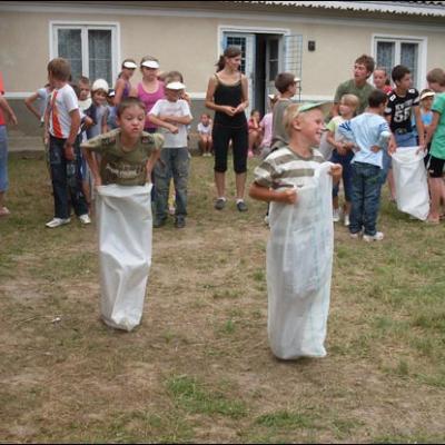 9-12 iulie 2009: Poiana Negri: Campus "O vară împreună"