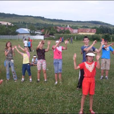 9-12 iulie 2009: Poiana Negri: Campus "O vară împreună"