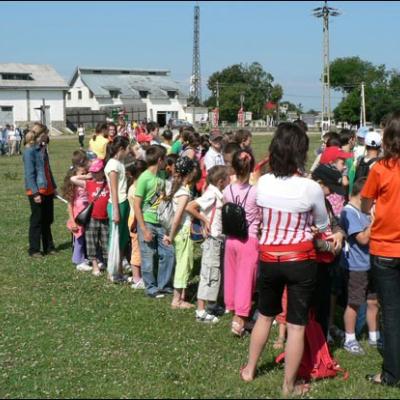 13-18 iulie 2009: Iugani: Campus "Vara împreună"