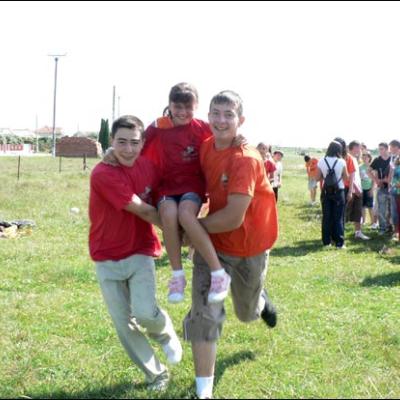 13-18 iulie 2009: Iugani: Campus "Vara împreună"