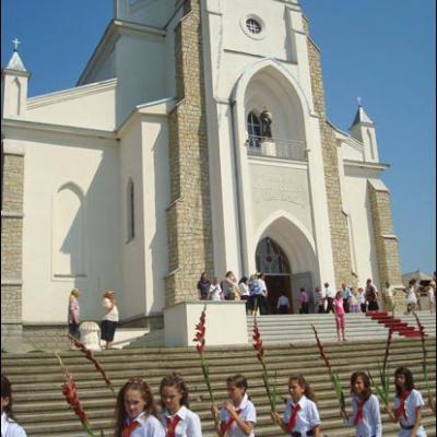 19 iulie 2009: Administrarea Mirului în Parohia Faraoani