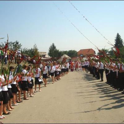 19 iulie 2009: Administrarea Mirului în Parohia Faraoani