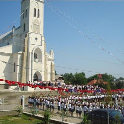 19 iulie 2009: Administrarea Mirului în Parohia Faraoani