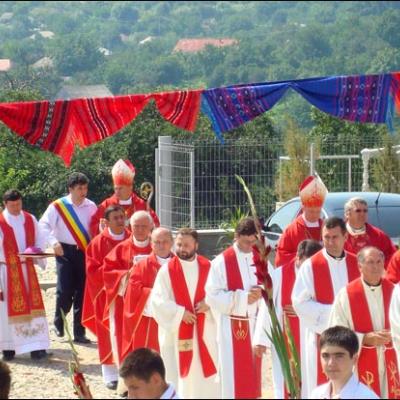 19 iulie 2009: Administrarea Mirului în Parohia Faraoani