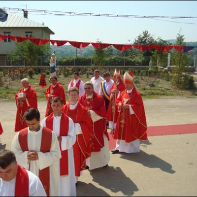 19 iulie 2009: Administrarea Mirului în Parohia Faraoani