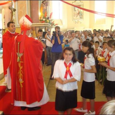 19 iulie 2009: Administrarea Mirului în Parohia Faraoani