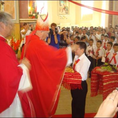 19 iulie 2009: Administrarea Mirului în Parohia Faraoani