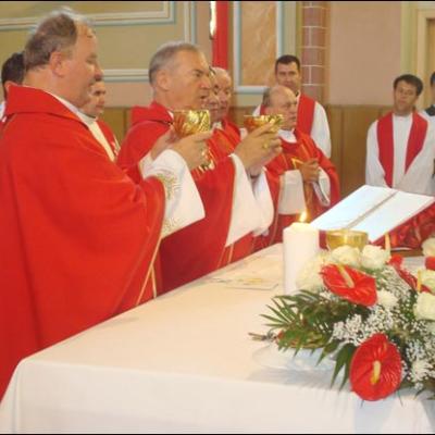 19 iulie 2009: Administrarea Mirului în Parohia Faraoani