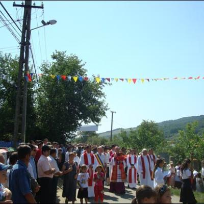 25 iulie 2009: Administrarea Mirului în Parohia Arini