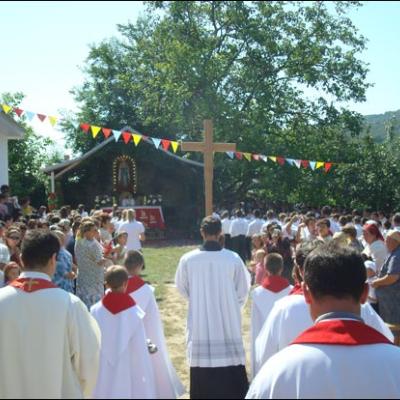 25 iulie 2009: Administrarea Mirului în Parohia Arini