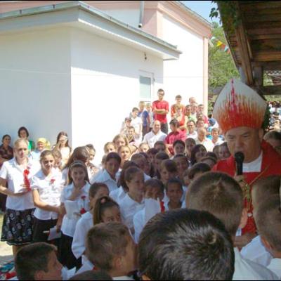 25 iulie 2009: Administrarea Mirului în Parohia Arini