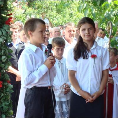 25 iulie 2009: Administrarea Mirului în Parohia Arini
