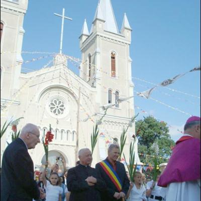 26 iulie 2009: Administrarea Mirului în Parohia Hălăuceşti