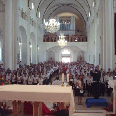 26 iulie 2009: Administrarea Mirului în Parohia Hălăuceşti