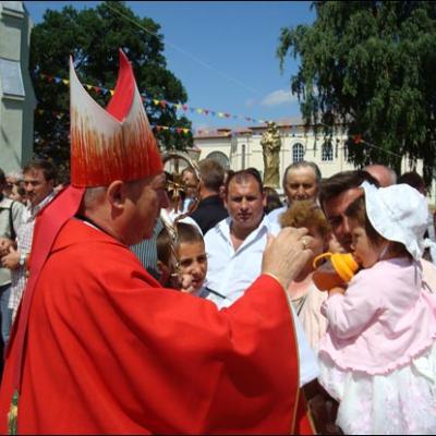 26 iulie 2009: Administrarea Mirului în Parohia Hălăuceşti