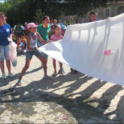 20-26 iulie 2009: Oituz: Campus "Lăsaţi copiii să vină la mine"