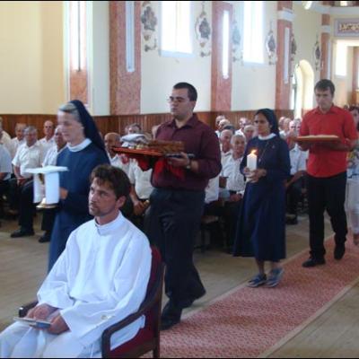 26 iulie 2009: Răchiteni: Voturi perpetue în Congregaţia "Misionarii Cuvântului Divin"