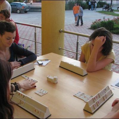 25 iunie - 29 iulie 2009: Roman: "Vara împreună" pentru tineri