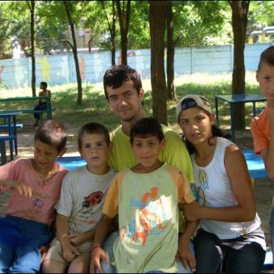 25 iunie - 29 iulie 2009: Roman: "Vara împreună" pentru tineri
