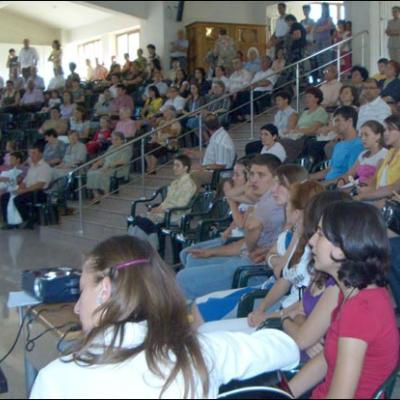 25 iunie - 29 iulie 2009: Roman: "Vara împreună" pentru tineri