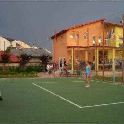 25 iunie - 29 iulie 2009: Roman: "Vara împreună" pentru tineri