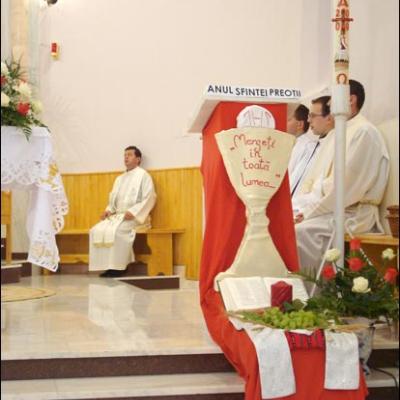 31 iulie 2009: Roman: Liturghia de înmânare a numirilor