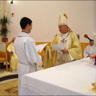 31 iulie 2009: Roman: Liturghia de înmânare a numirilor