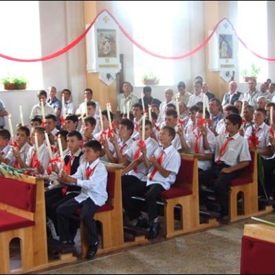 1 august 2009: Administrarea Mirului în Parohia Horgeşti