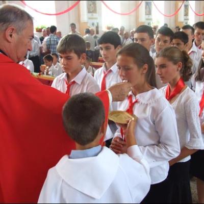 1 august 2009: Administrarea Mirului în Parohia Horgeşti