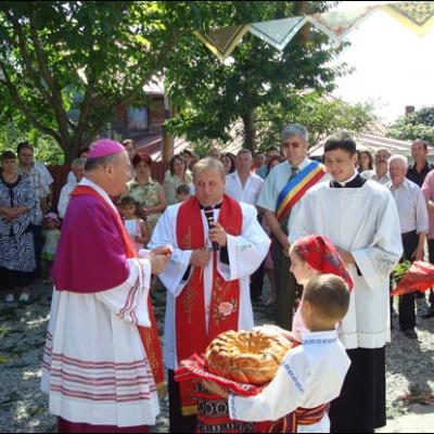 2 august 2009: Administrarea Mirului în Parohia Baraţi