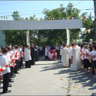 2 august 2009: Administrarea Mirului în Parohia Baraţi