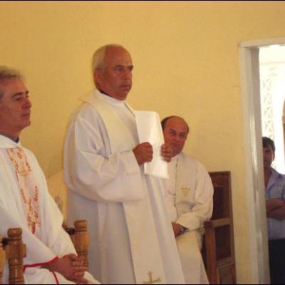 2 august 2009: Rotunda: Consacrarea altarului şi sfinţirea bisericii "Sf. Francisc din Assisi"