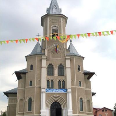 6 august 2009: Buruieneşti: Sfinţirea noii case parohiale