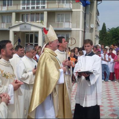 6 august 2009: Buruieneşti: Sfinţirea noii case parohiale